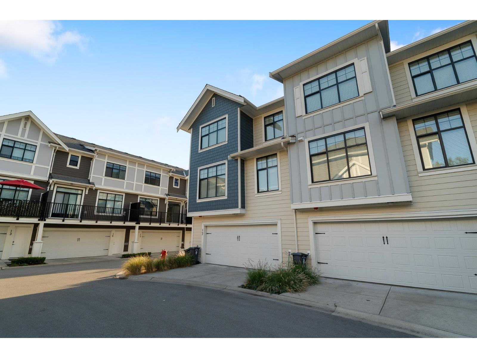 17 20327 72b Avenue, Langley, British Columbia  V2Y 4J6 - Photo 1 - R3068894