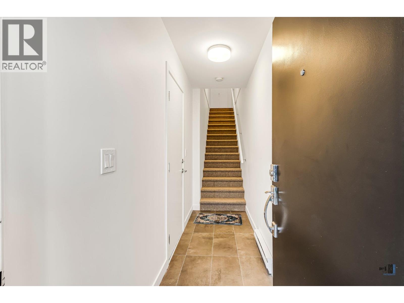 18 4408 Cormorant Way, Tsawwassen, British Columbia  V4M 0E9 - Photo 3 - R3068831