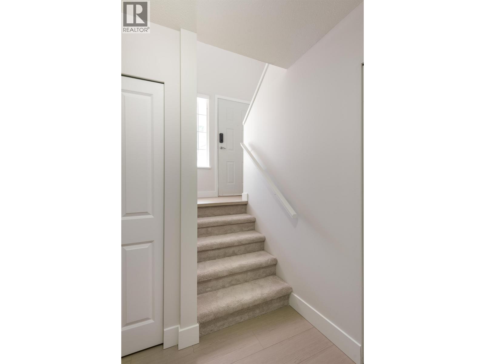 230 3000 Riverbend Drive, Coquitlam, British Columbia  V3C 6R1 - Photo 19 - R3068611