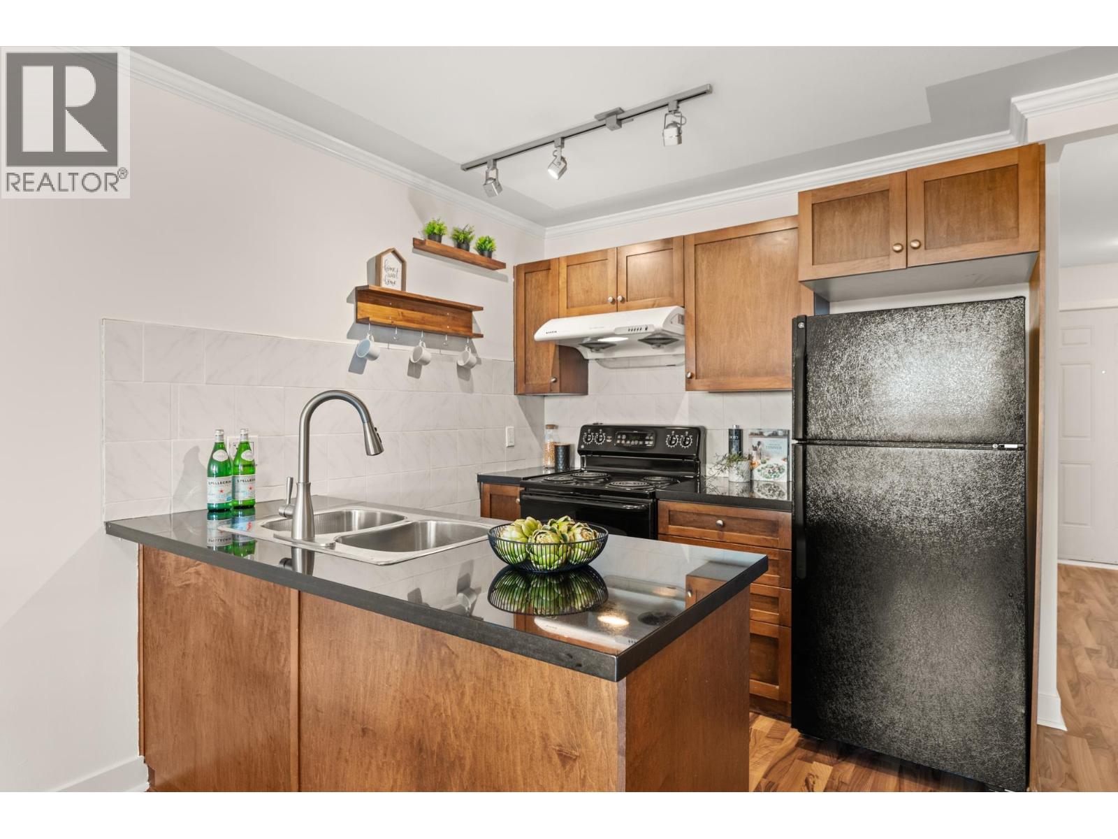 Ph6 2265 E Hastings Street, Vancouver, British Columbia  V5L 1V3 - Photo 13 - R3068872