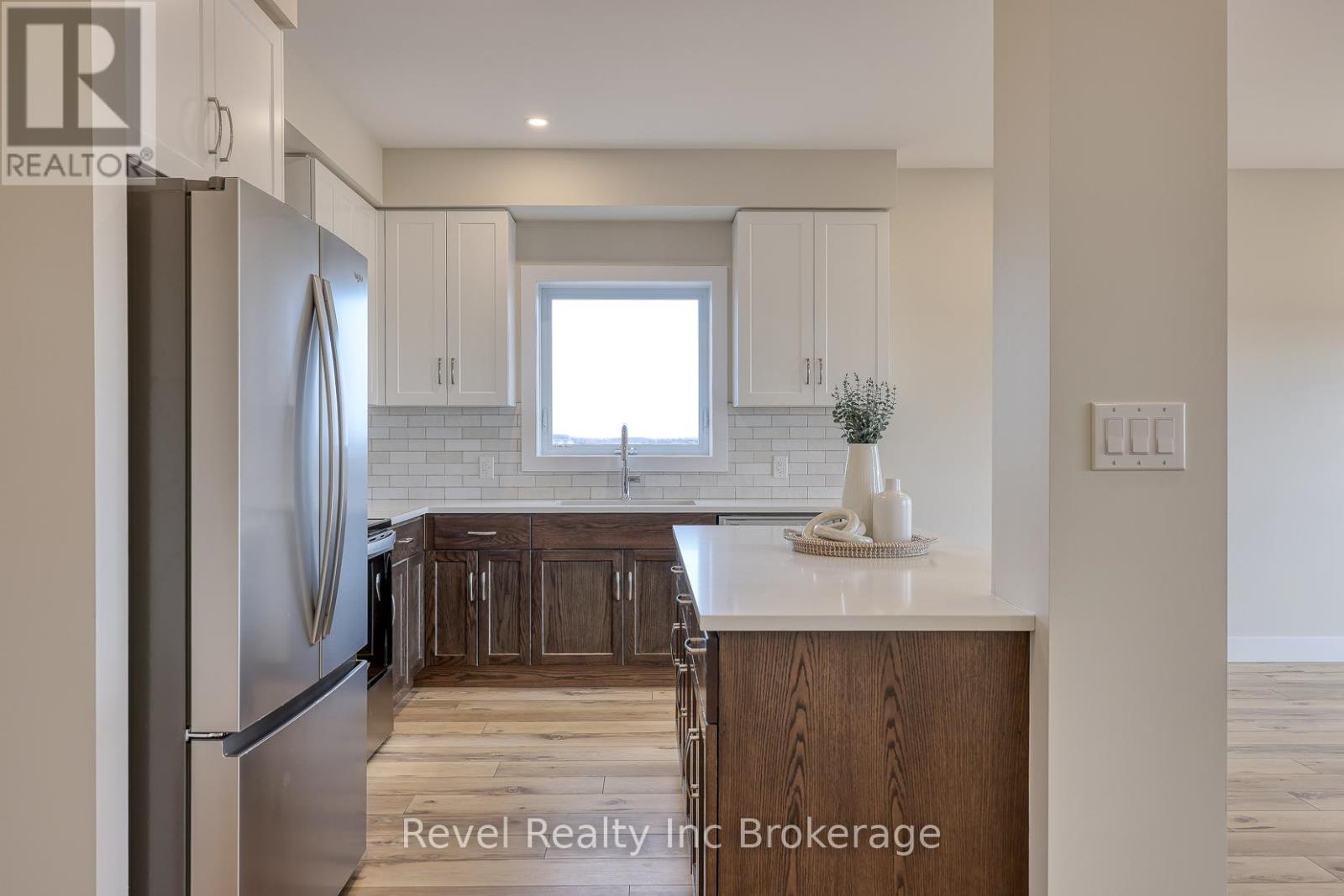 455 Gillespie Street, South-West Oxford, Ontario  N4S 7V6 - Photo 9 - X12562428