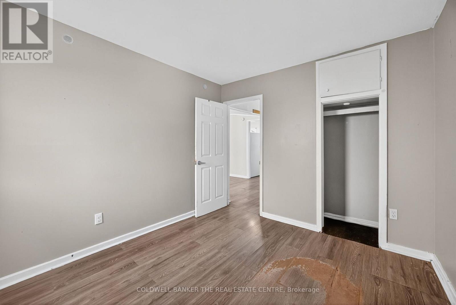 119 Elizabeth Street, Essa, Ontario  L0M 1B0 - Photo 10 - N12563436