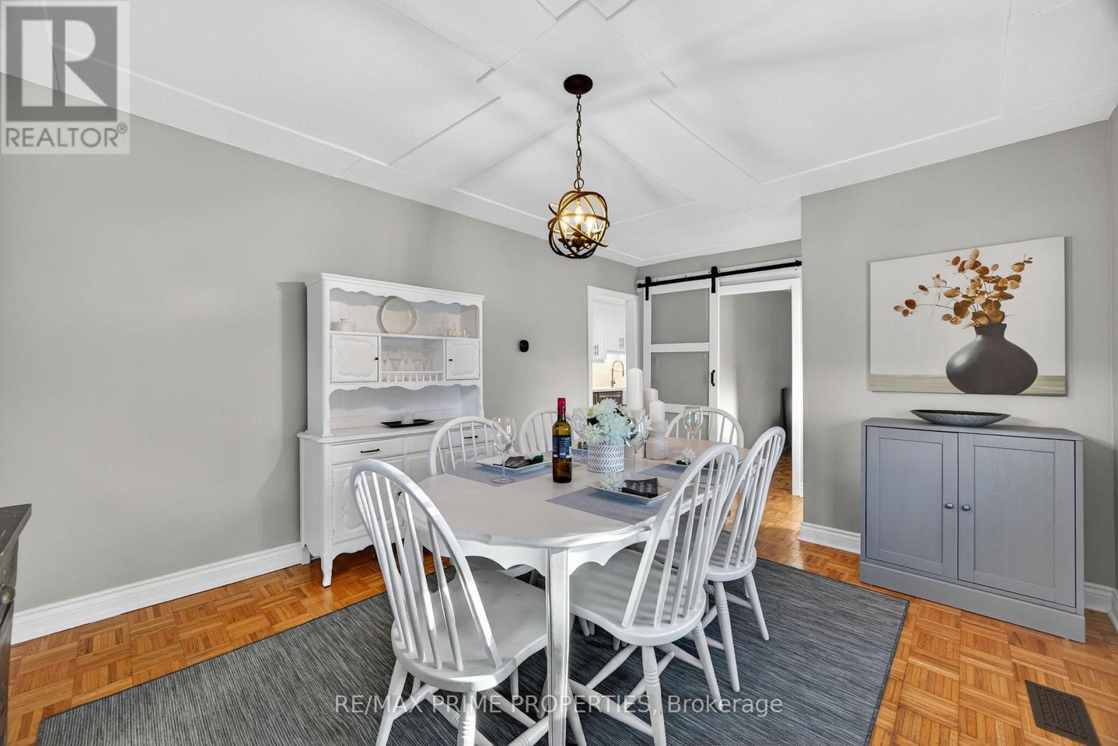 29 Victory Drive, East Gwillimbury (Mt Albert), Ontario  L0G 1M0 - Photo 4 - N12563468