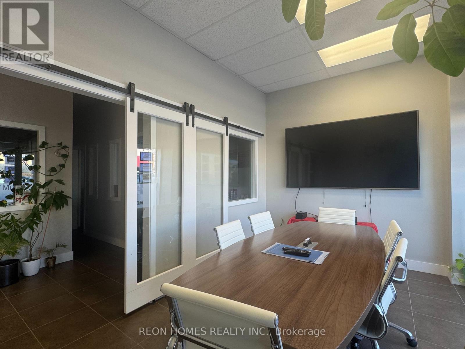 #17 - 25 Karachi Drive, Markham, Ontario  L3S 0B5 - Photo 2 - N12563482