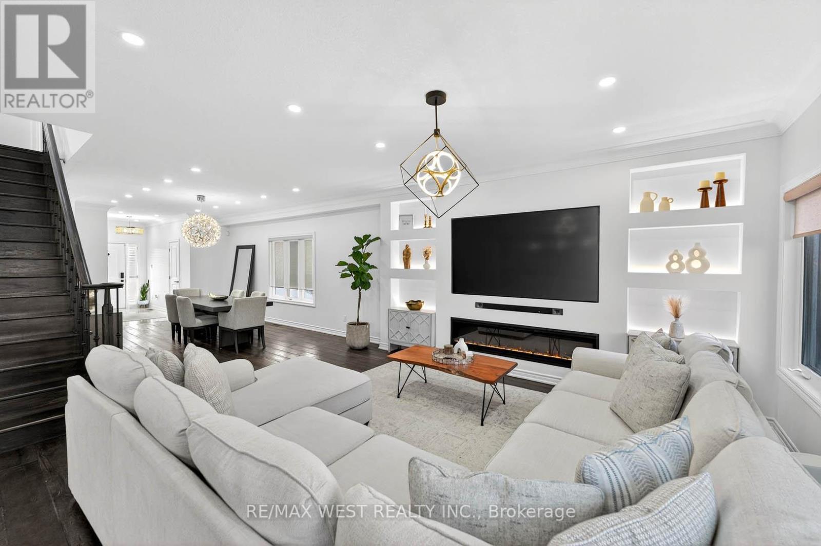 209 King Street South Street S, New Tecumseth, Ontario  L9R 0A7 - Photo 15 - N12563522