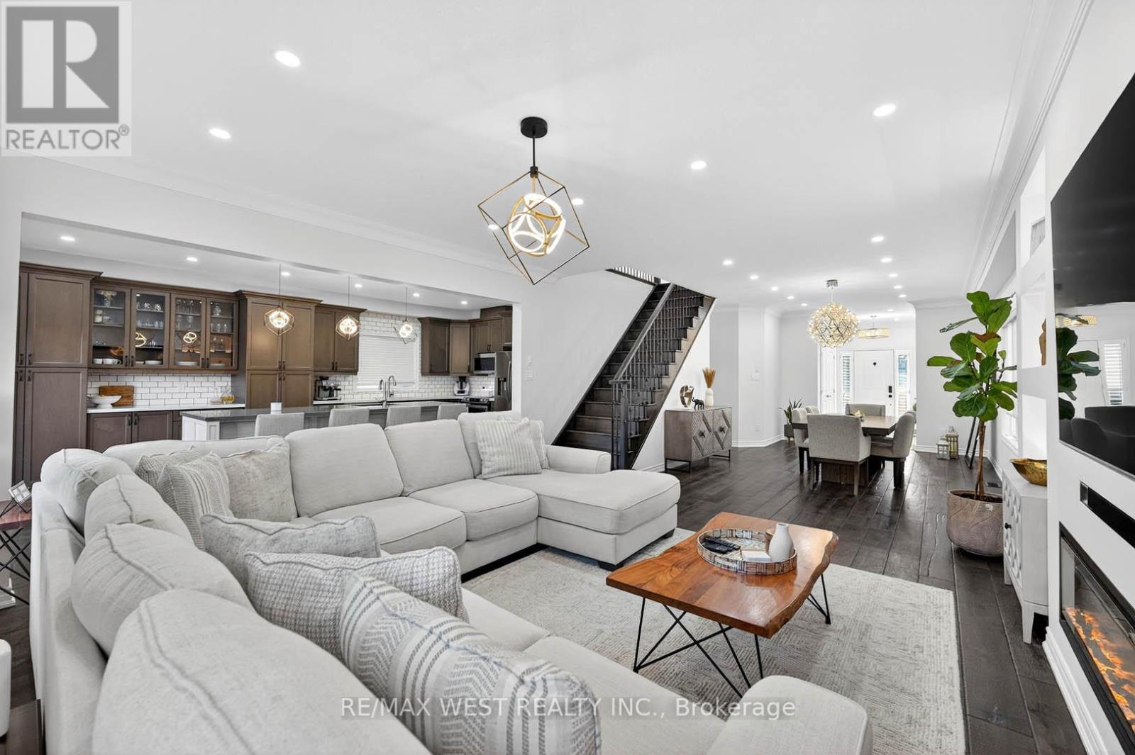 209 King Street South Street S, New Tecumseth, Ontario  L9R 0A7 - Photo 17 - N12563522