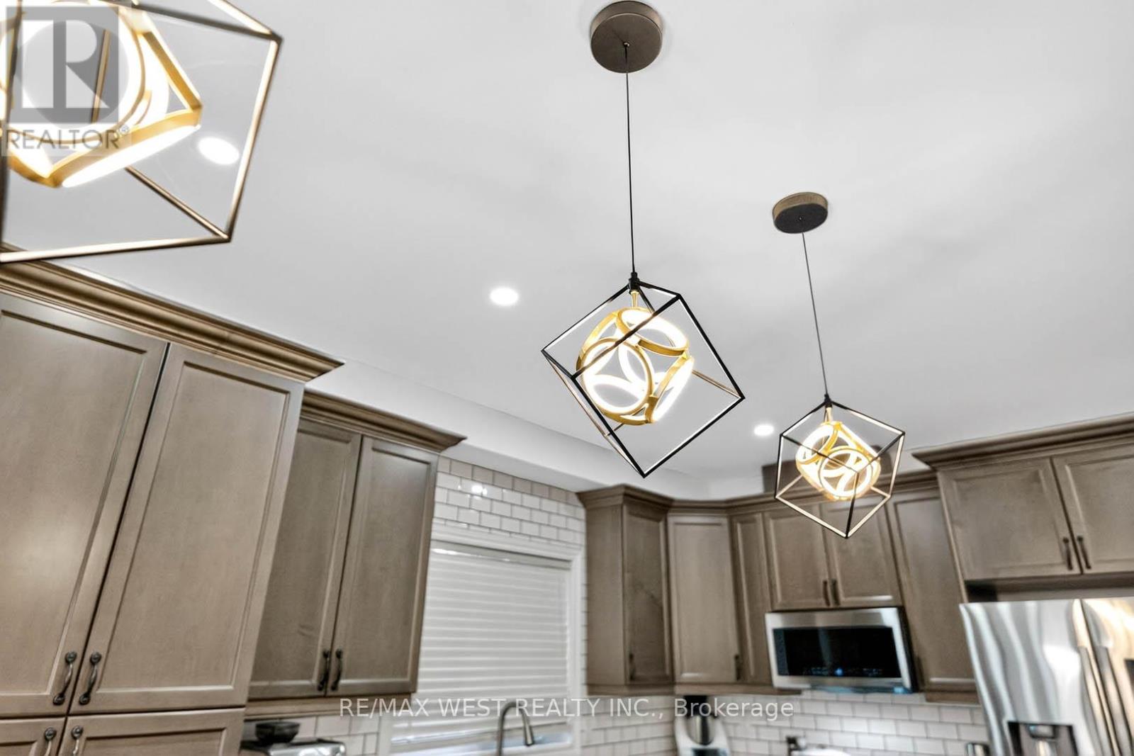 209 King Street South Street S, New Tecumseth, Ontario  L9R 0A7 - Photo 20 - N12563522