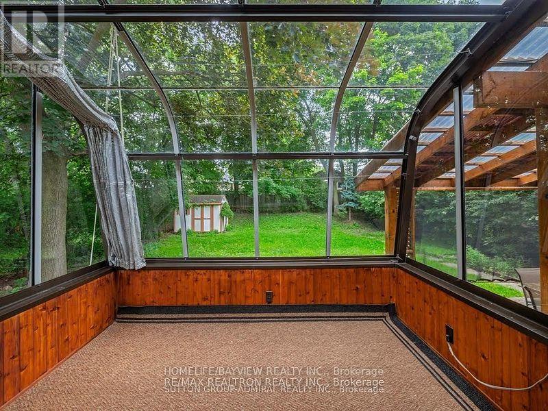 95 Murray Drive, Aurora, Ontario  L4G 2C4 - Photo 14 - N12563568