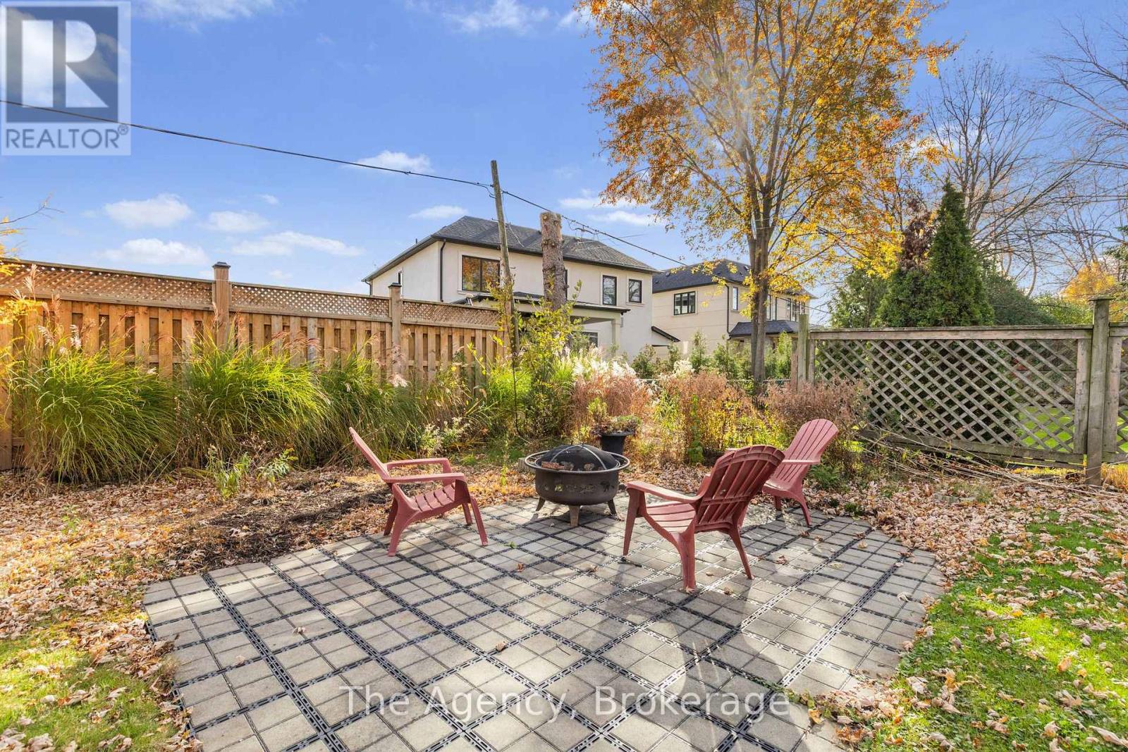 496 Pineland Avenue, Oakville, Ontario  L6K 2A1 - Photo 37 - W12563668