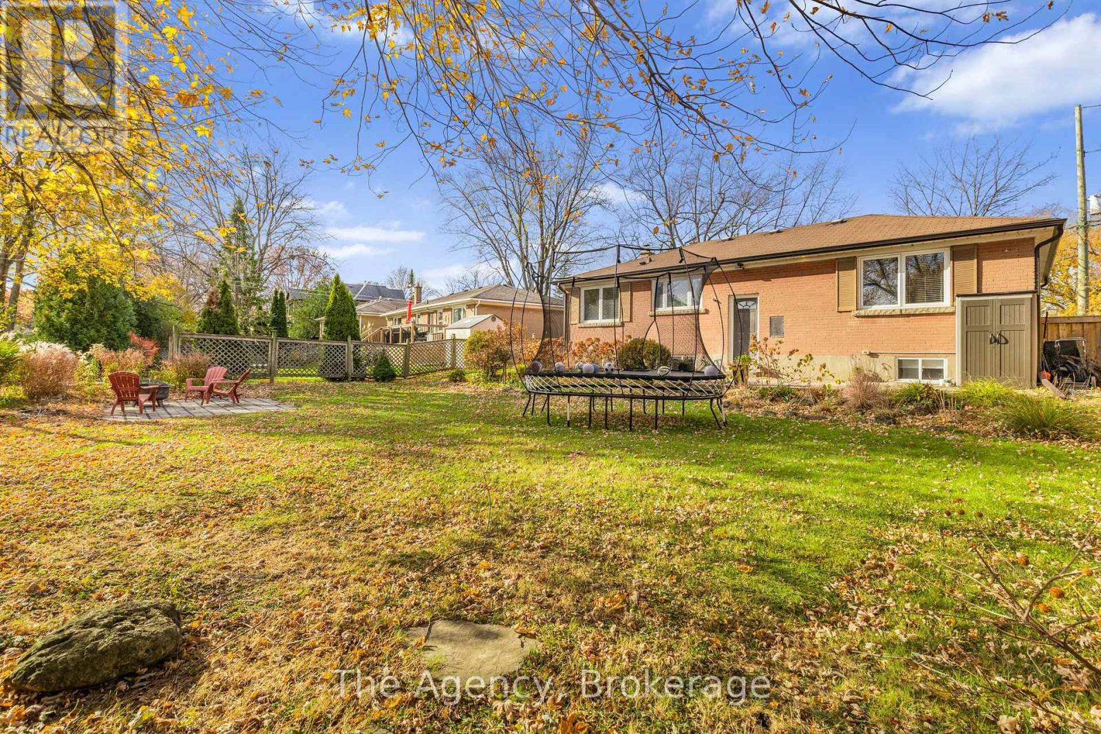 496 Pineland Avenue, Oakville, Ontario  L6K 2A1 - Photo 41 - W12563668