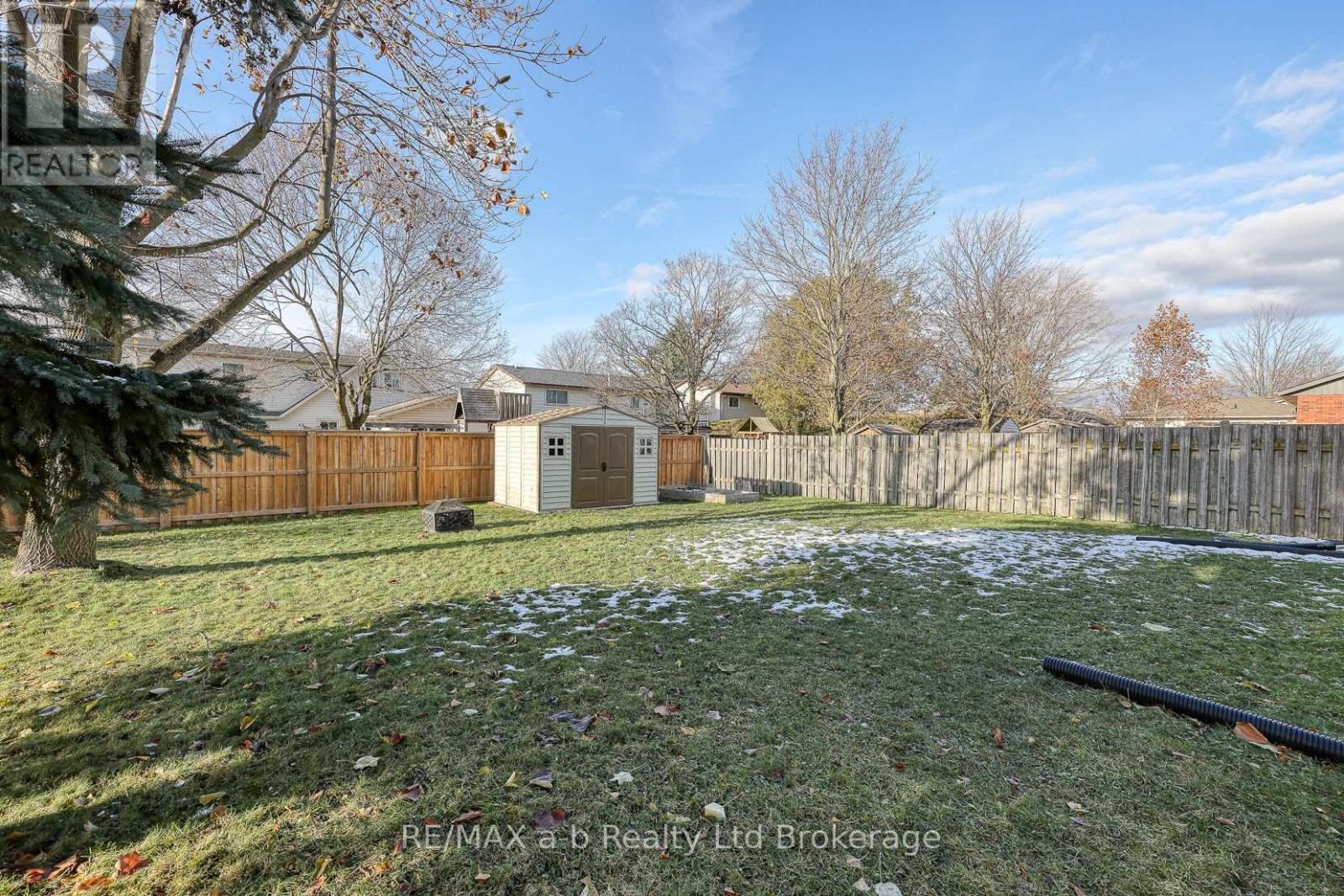 249 Arris Crescent, West Perth, Ontario  N0K 1N0 - Photo 31 - X12563628