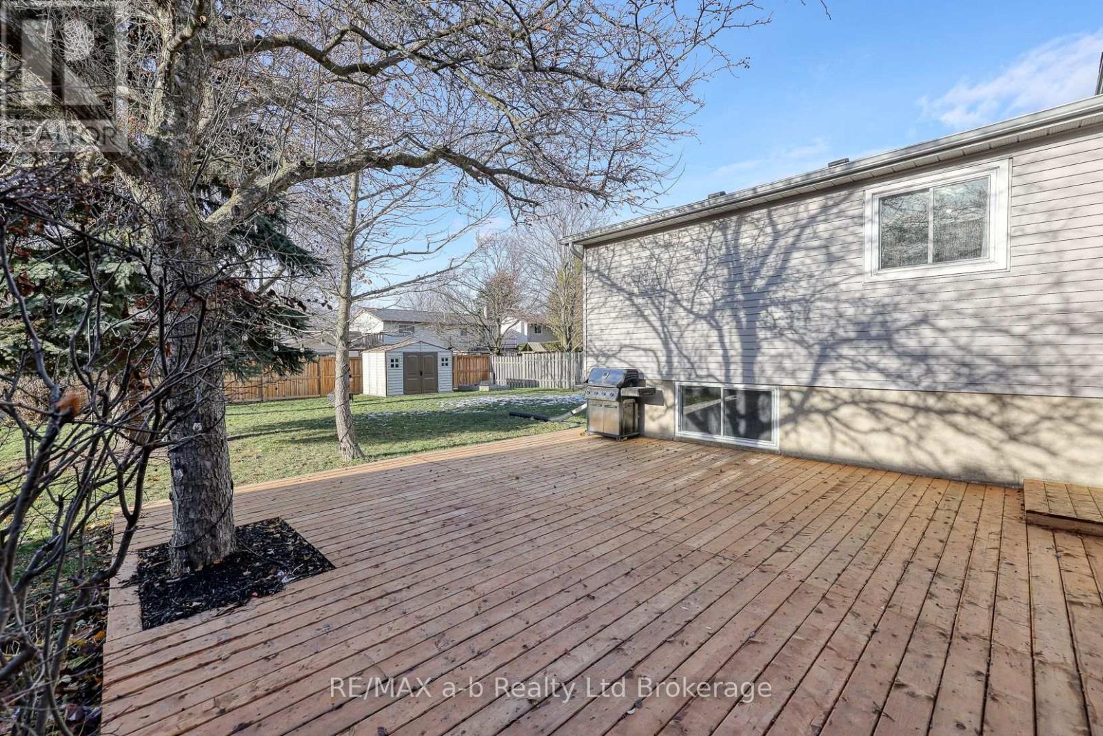 249 Arris Crescent, West Perth, Ontario  N0K 1N0 - Photo 33 - X12563628