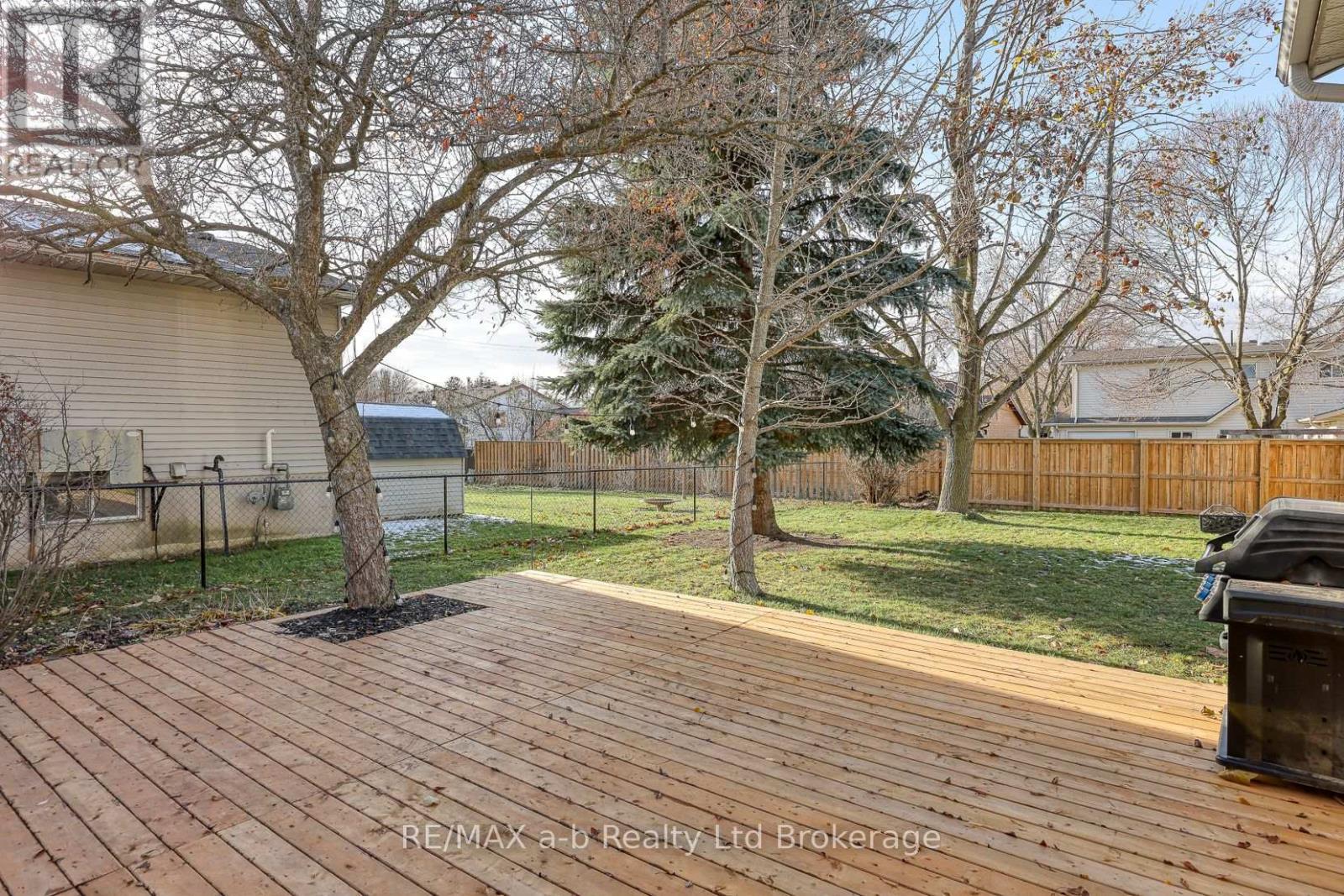 249 Arris Crescent, West Perth, Ontario  N0K 1N0 - Photo 34 - X12563628