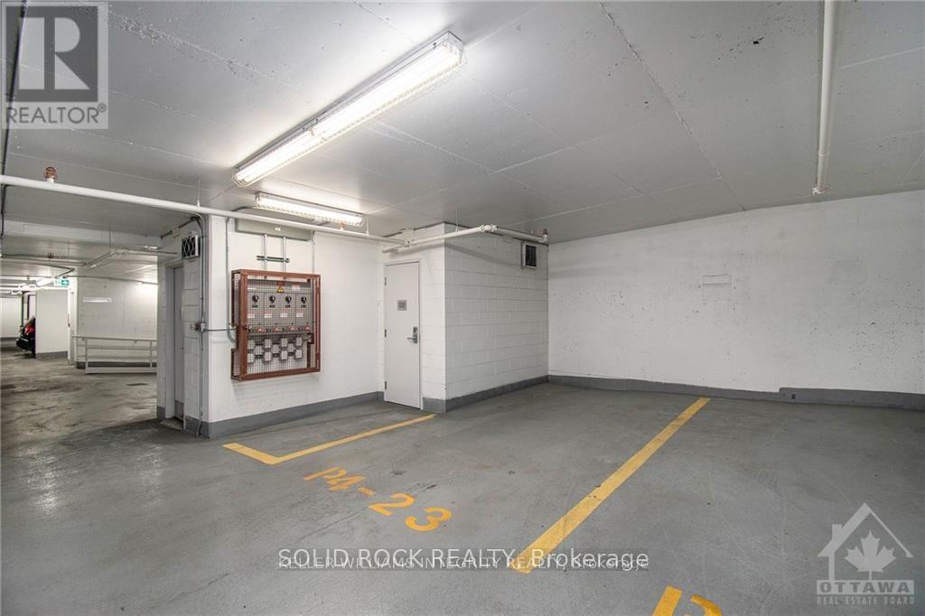 213 - 255 Bay Street, Ottawa, Ontario  K1R 5Z4 - Photo 30 - X12469865