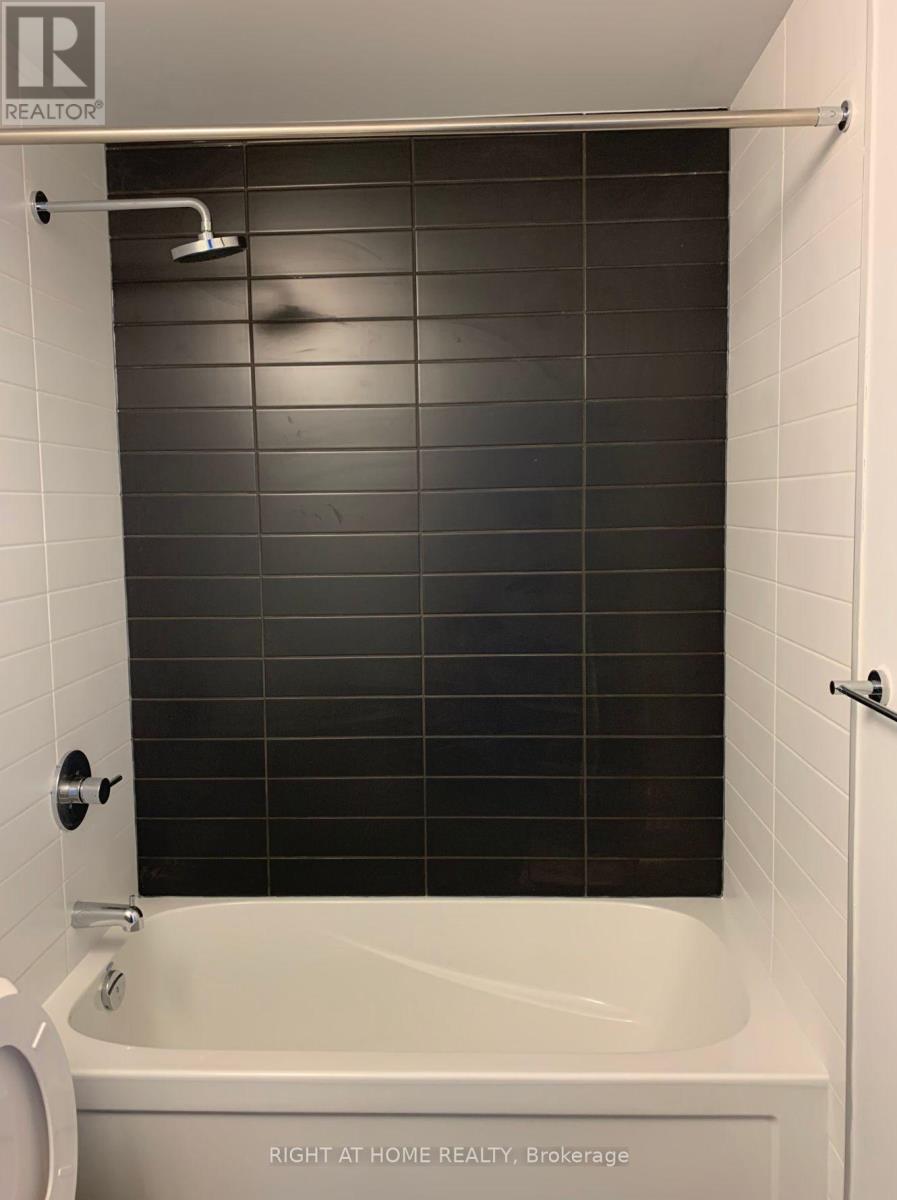 1614 - 4055 Parkside Village Drive, Mississauga, Ontario  L5B 0K8 - Photo 9 - W12563386