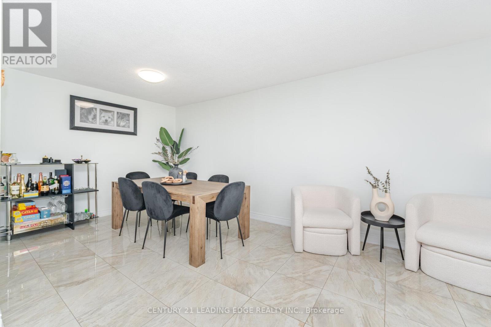 1109 - 18 Knightsbridge Road, Brampton, Ontario  L6T 3X5 - Photo 10 - W12563388