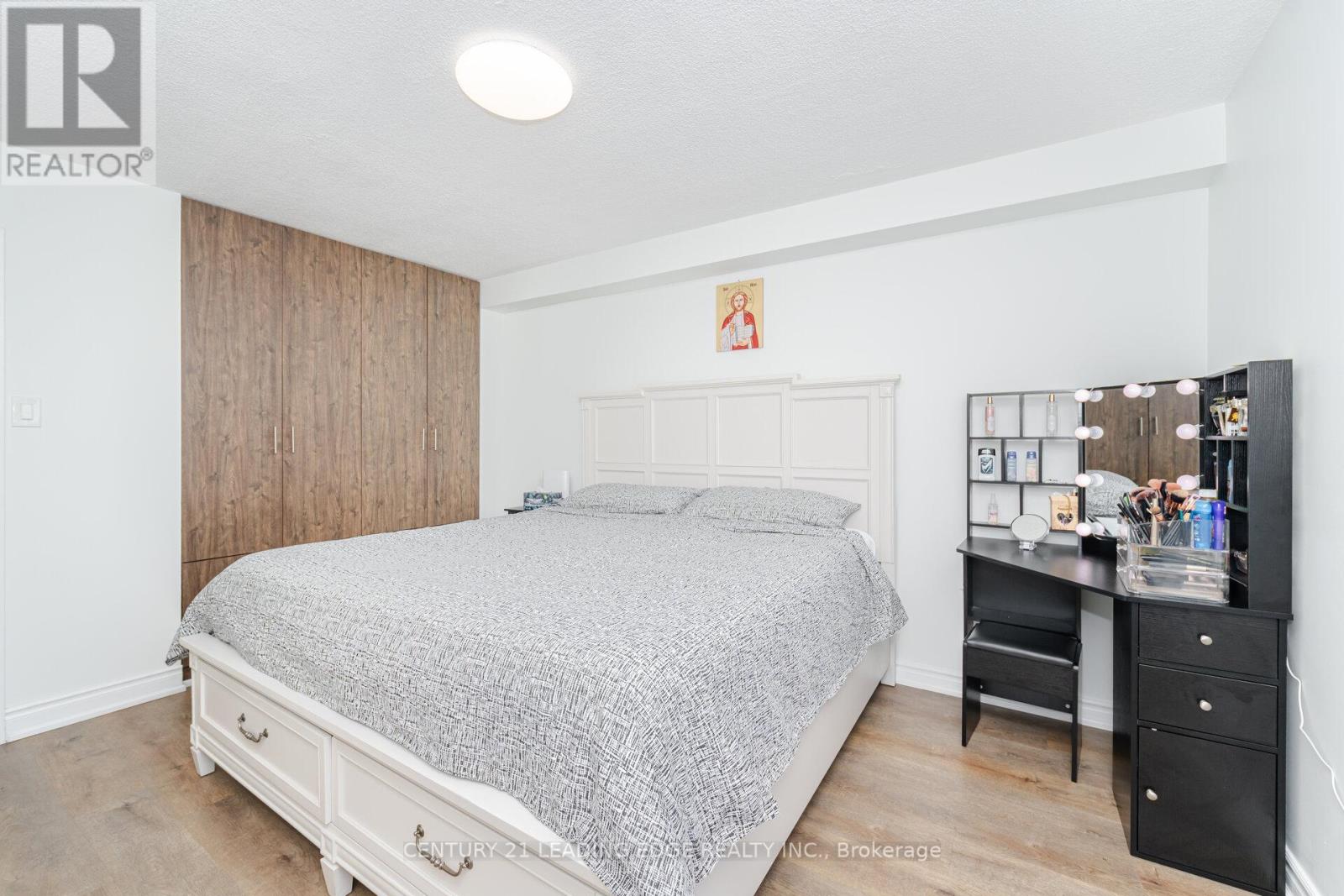 1109 - 18 Knightsbridge Road, Brampton, Ontario  L6T 3X5 - Photo 14 - W12563388