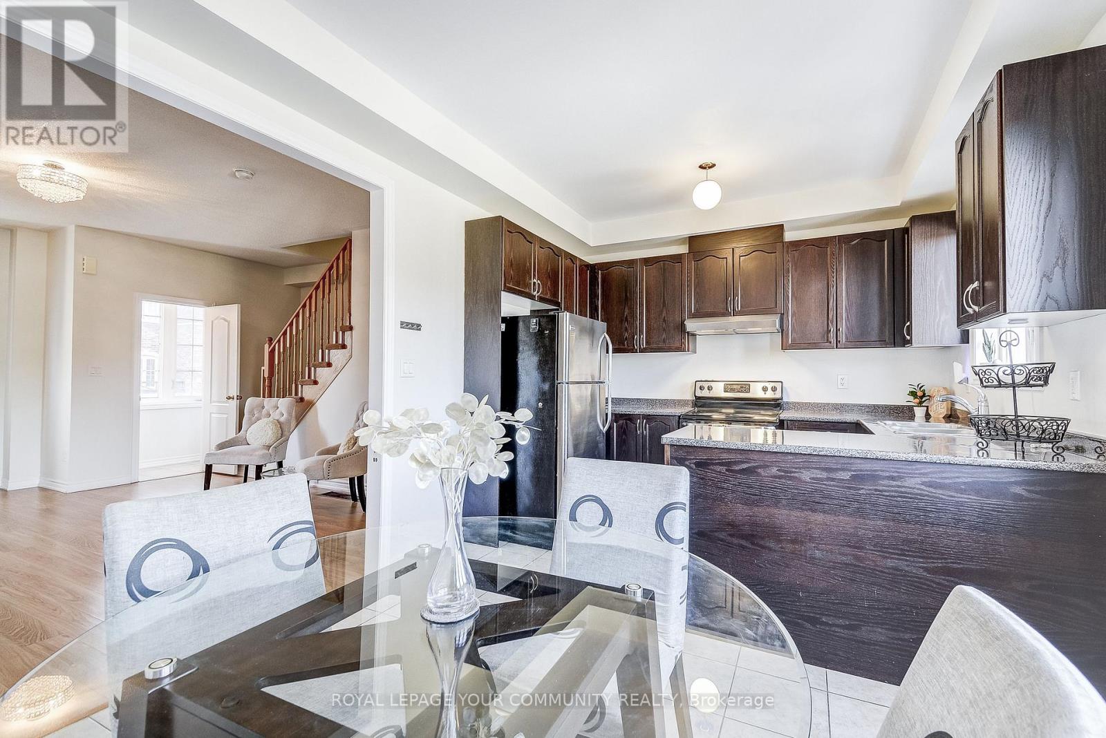 54 Kayak Heights, Brampton, Ontario  L6Z 0H9 - Photo 15 - W12563412