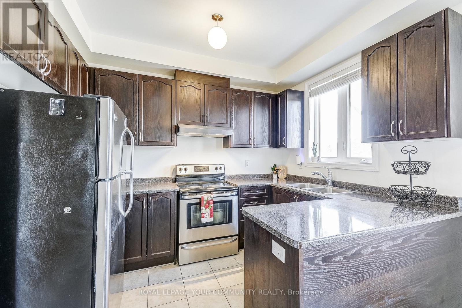 54 Kayak Heights, Brampton, Ontario  L6Z 0H9 - Photo 16 - W12563412