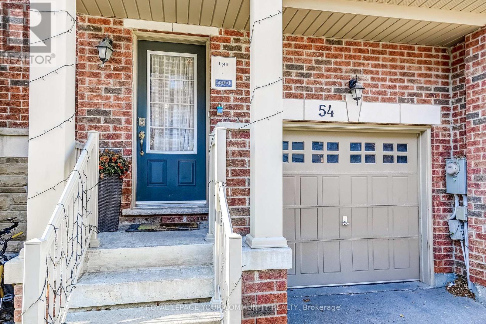 54 Kayak Heights, Brampton, Ontario  L6Z 0H9 - Photo 3 - W12563412