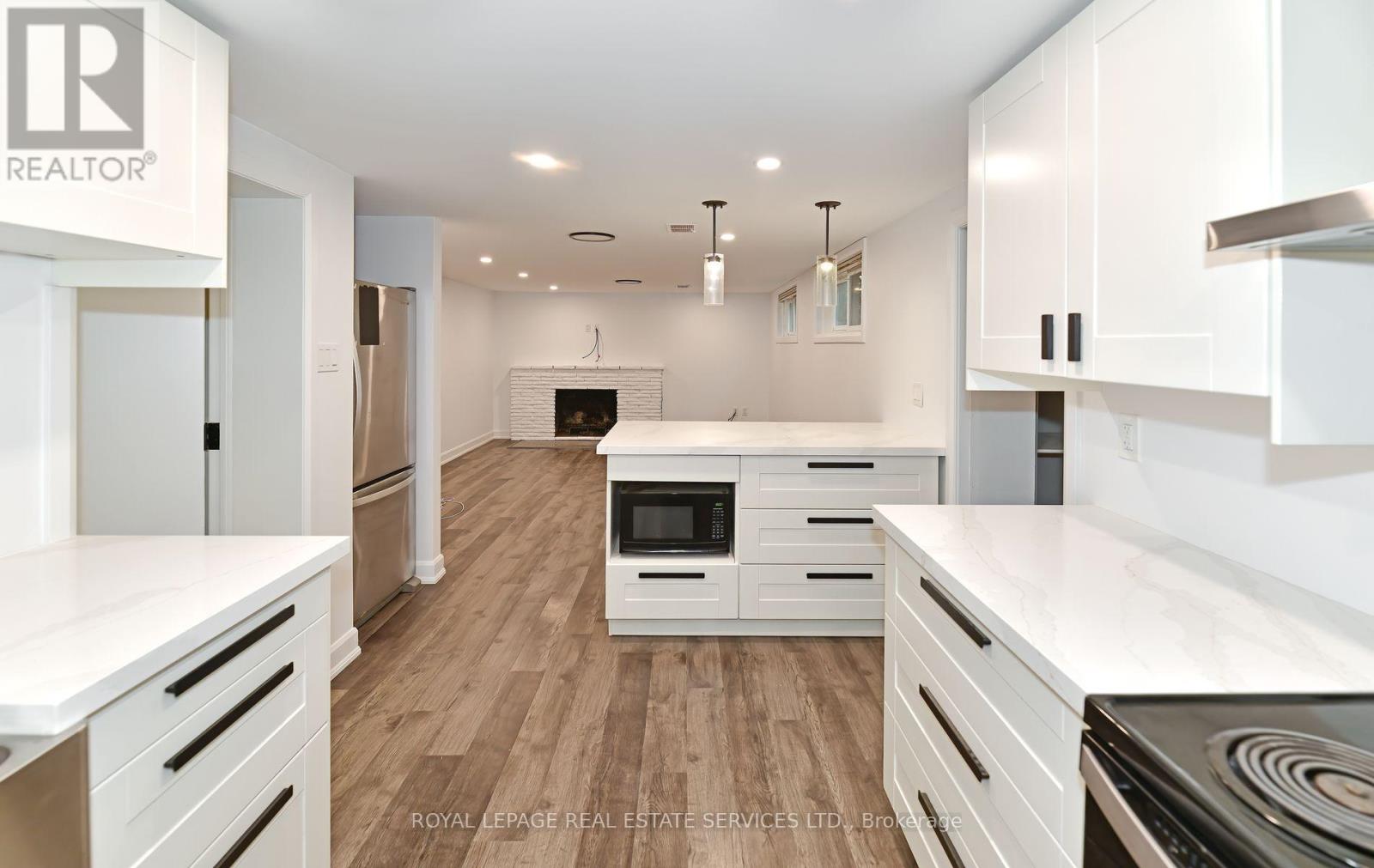 3 Kellogg Street, Toronto, Ontario  M8Z 4C6 - Photo 21 - W12563454