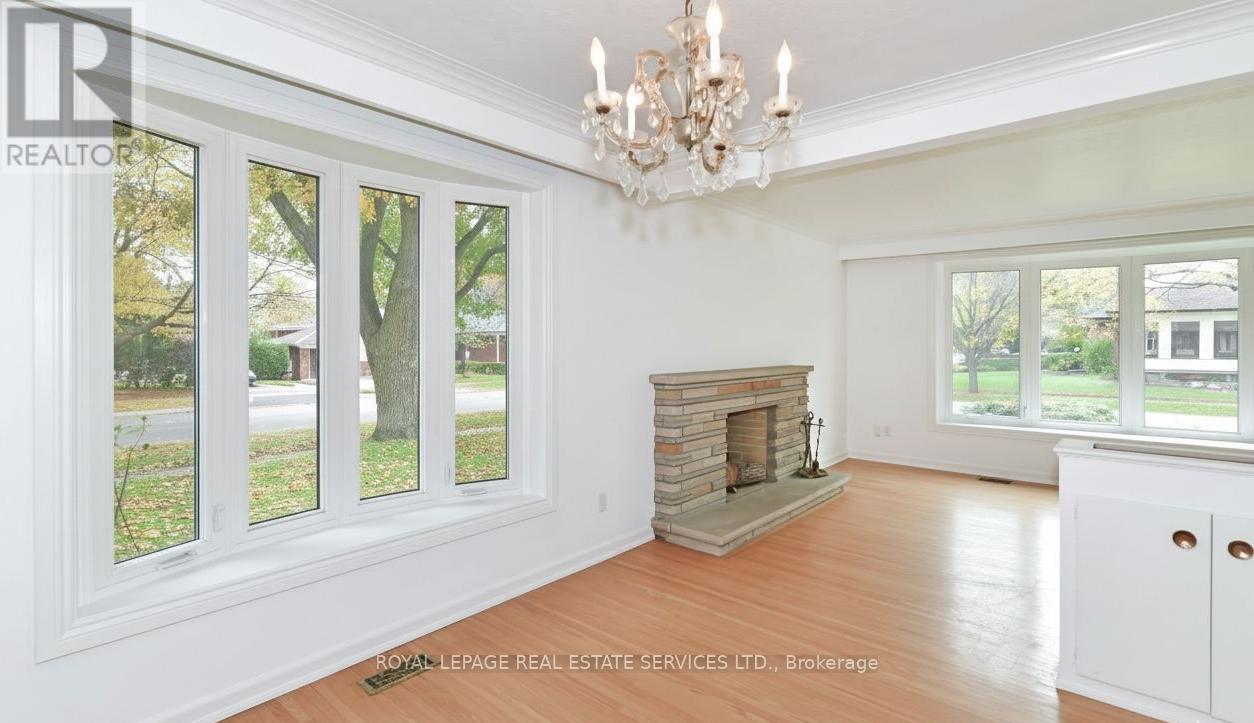 3 Kellogg Street, Toronto, Ontario  M8Z 4C6 - Photo 8 - W12563454