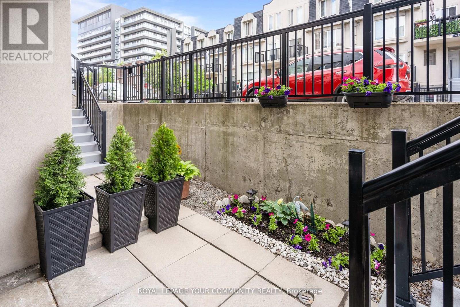 1035 - 55 George Appleton Way, Toronto, Ontario  M3M 0A2 - Photo 3 - W12563480