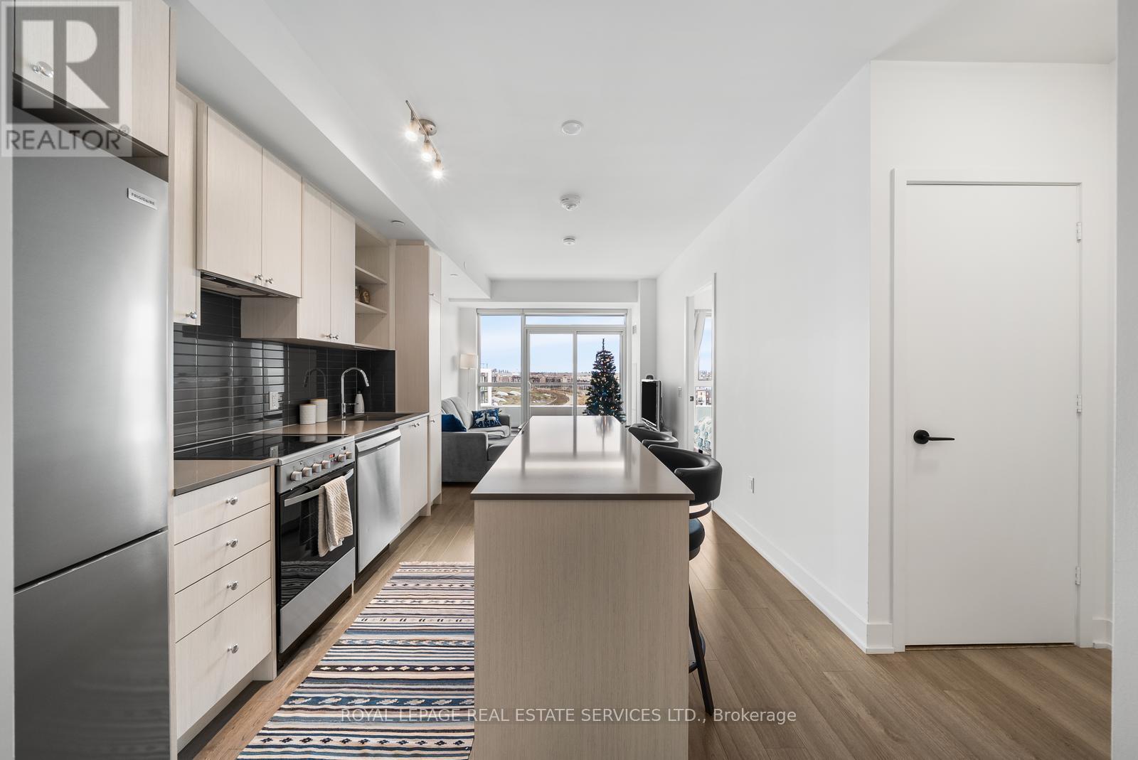 812 - 50 George Butchart Drive, Toronto, Ontario  M3K 0C9 - Photo 16 - W12563492