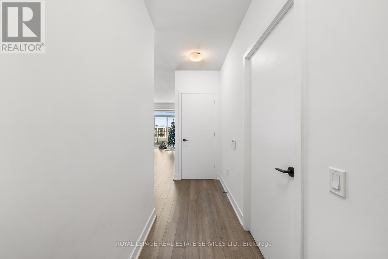 812 - 50 George Butchart Drive, Toronto, Ontario  M3K 0C9 - Photo 17 - W12563492