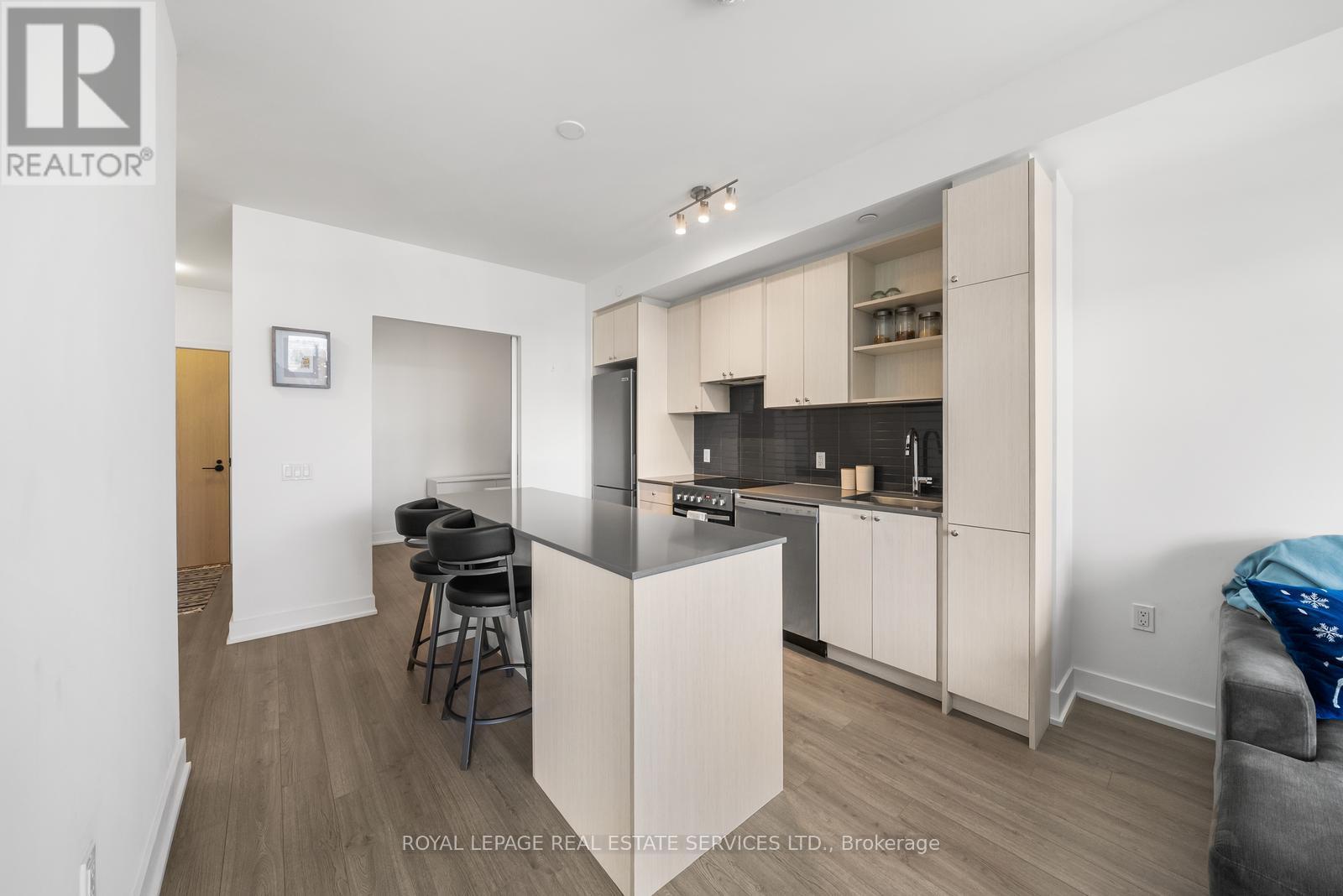 812 - 50 George Butchart Drive, Toronto, Ontario  M3K 0C9 - Photo 4 - W12563492