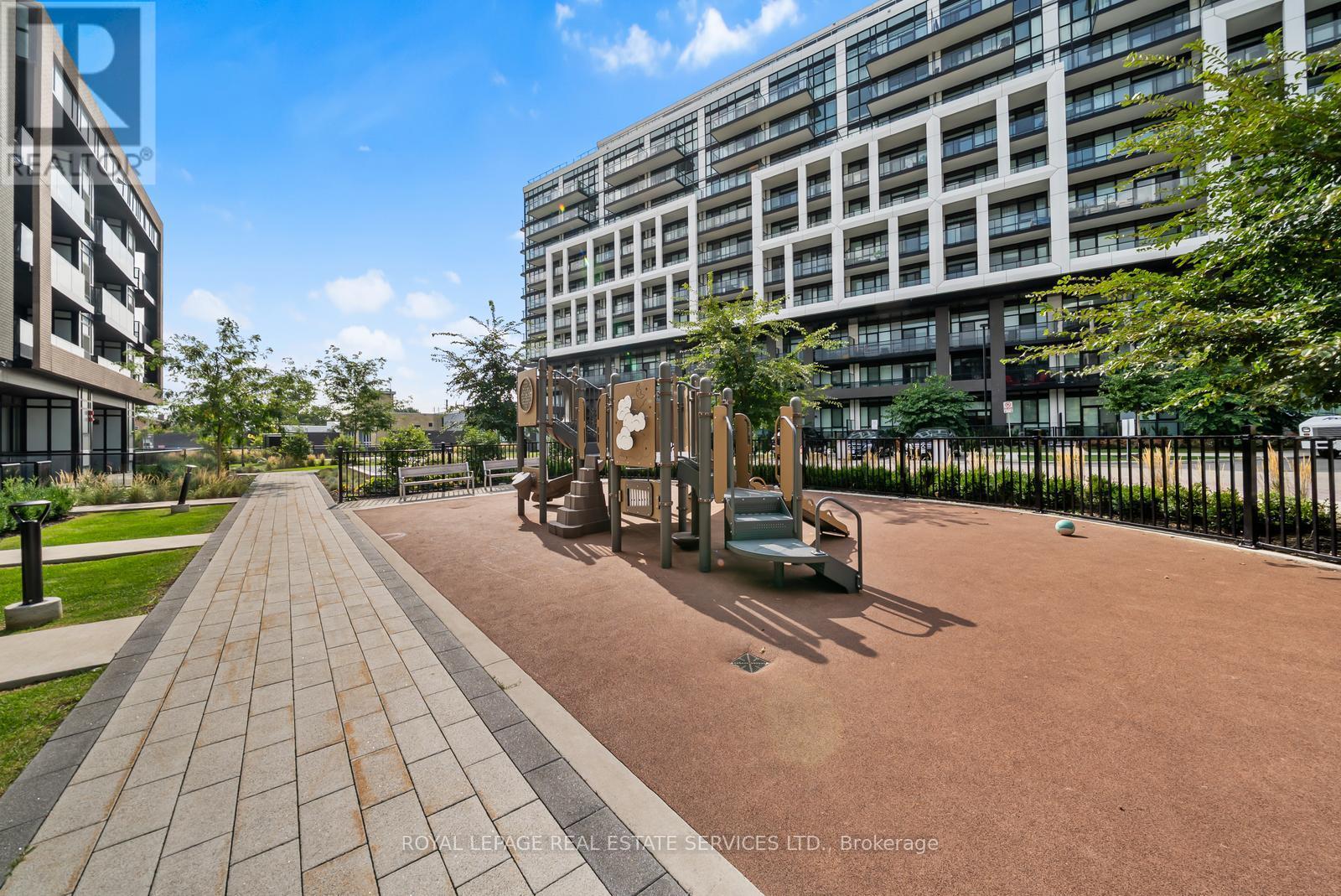 812 - 50 George Butchart Drive, Toronto, Ontario  M3K 0C9 - Photo 41 - W12563492