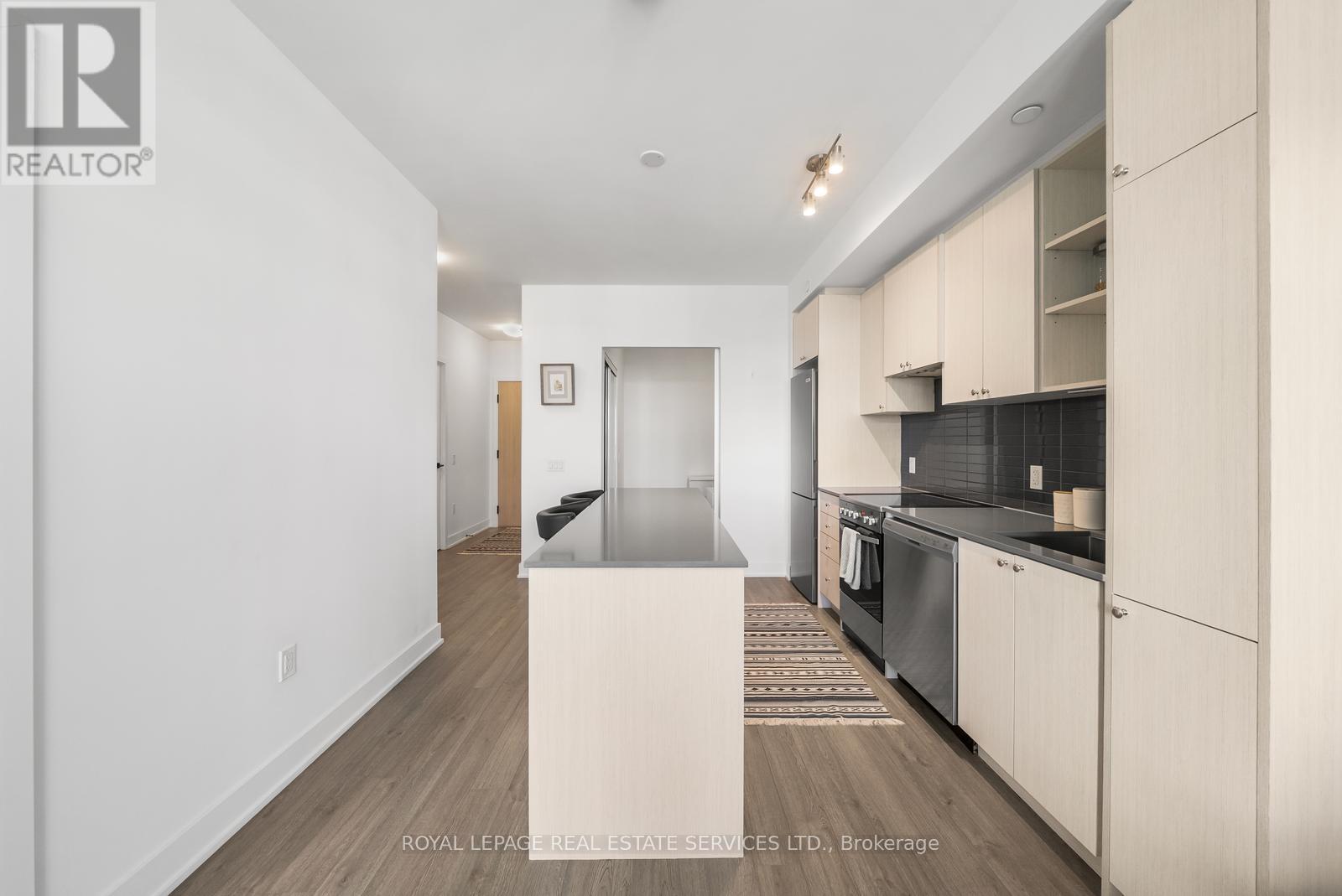 812 - 50 George Butchart Drive, Toronto, Ontario  M3K 0C9 - Photo 6 - W12563492