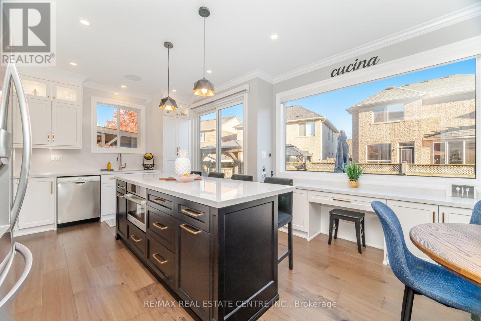 954 Coulter Way, Milton, Ontario  L9T 6X5 - Photo 15 - W12563504