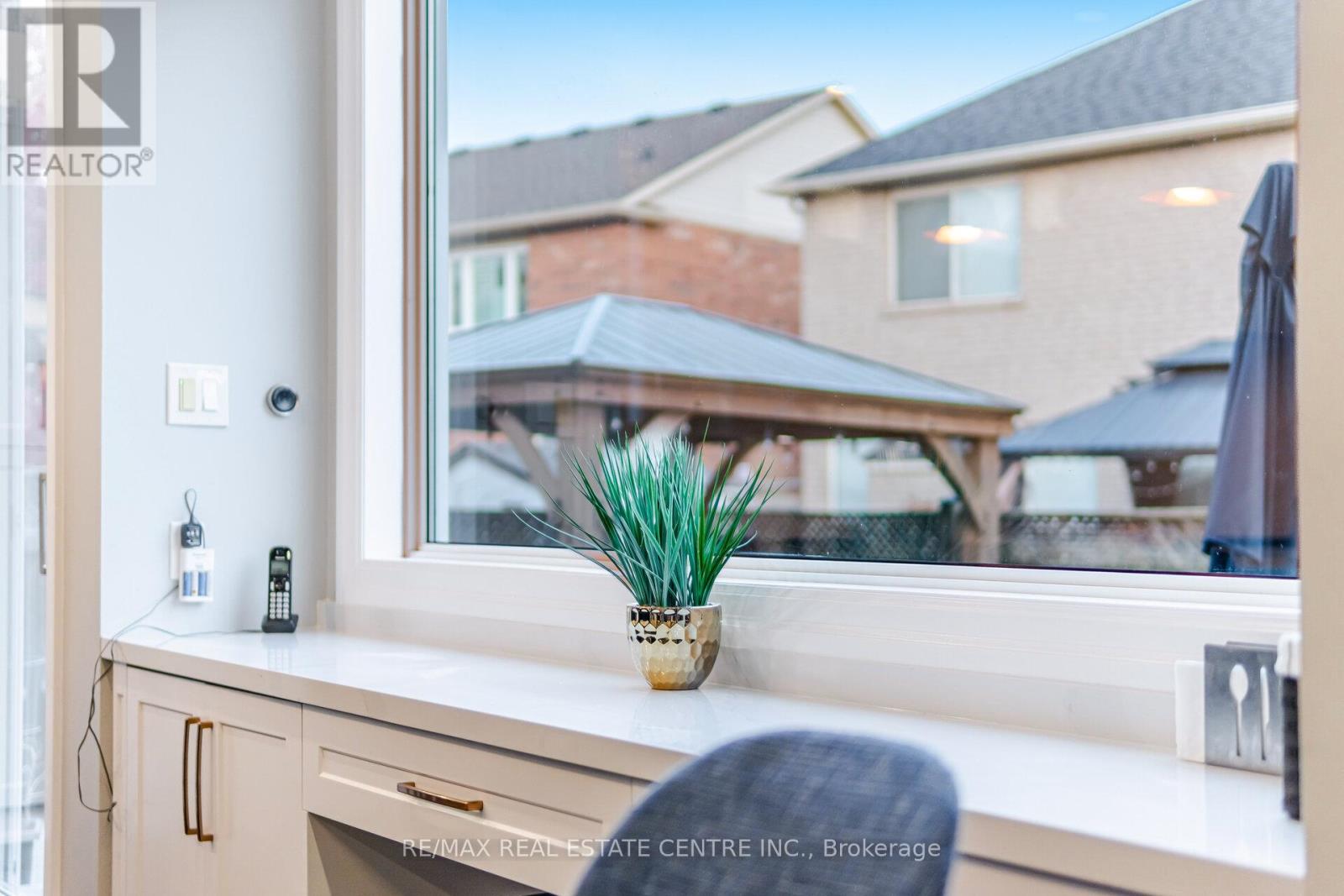 954 Coulter Way, Milton, Ontario  L9T 6X5 - Photo 16 - W12563504