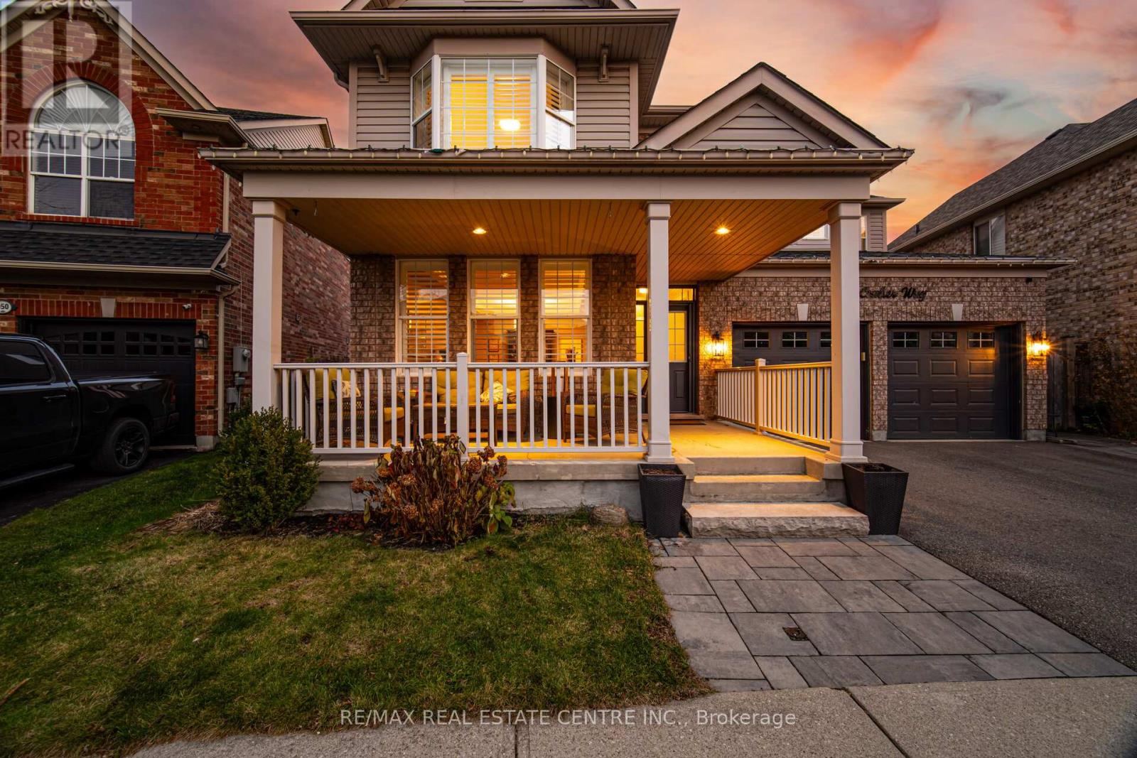 954 Coulter Way, Milton, Ontario  L9T 6X5 - Photo 3 - W12563504