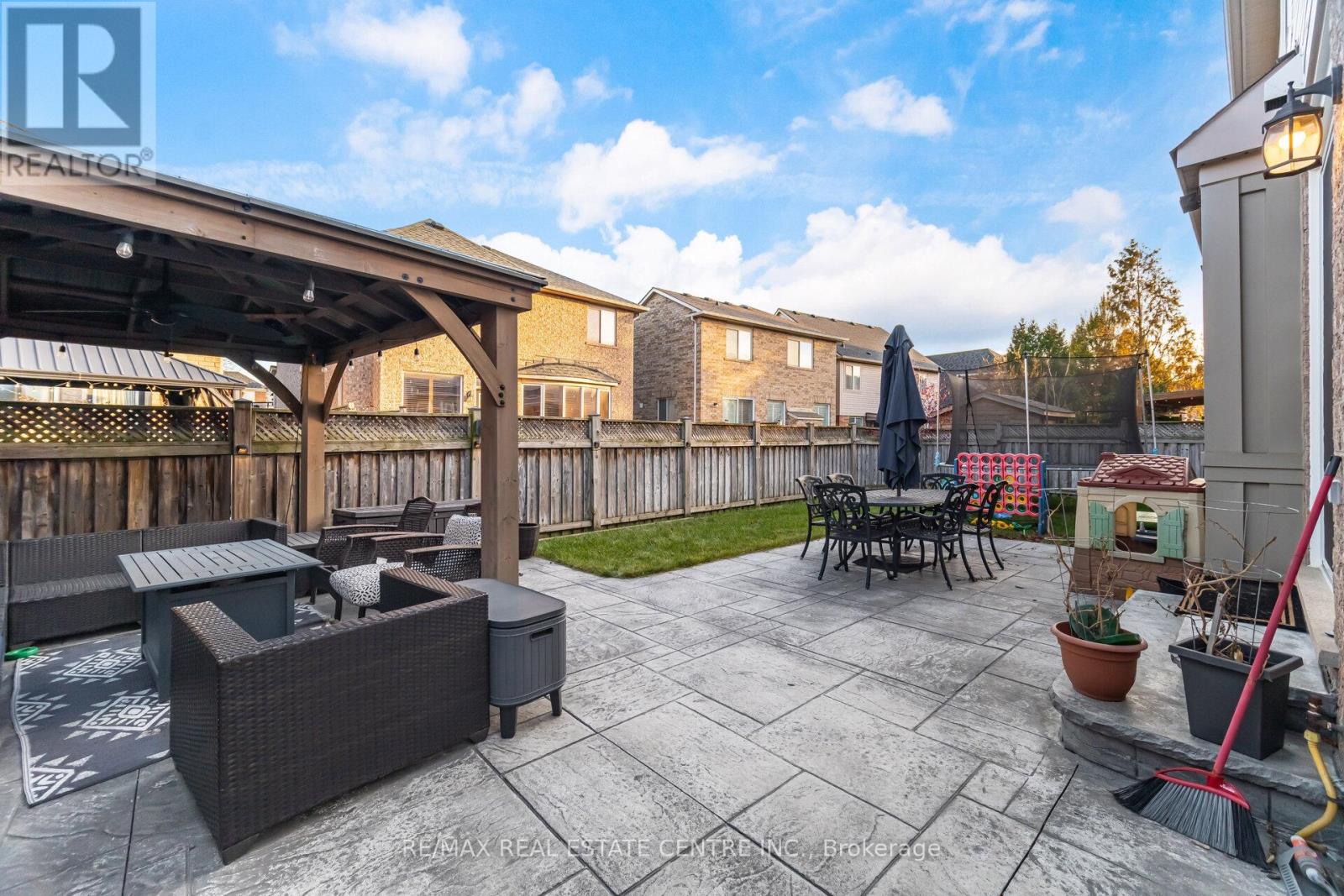 954 Coulter Way, Milton, Ontario  L9T 6X5 - Photo 48 - W12563504