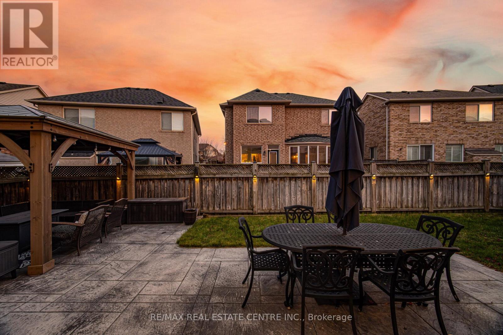 954 Coulter Way, Milton, Ontario  L9T 6X5 - Photo 49 - W12563504