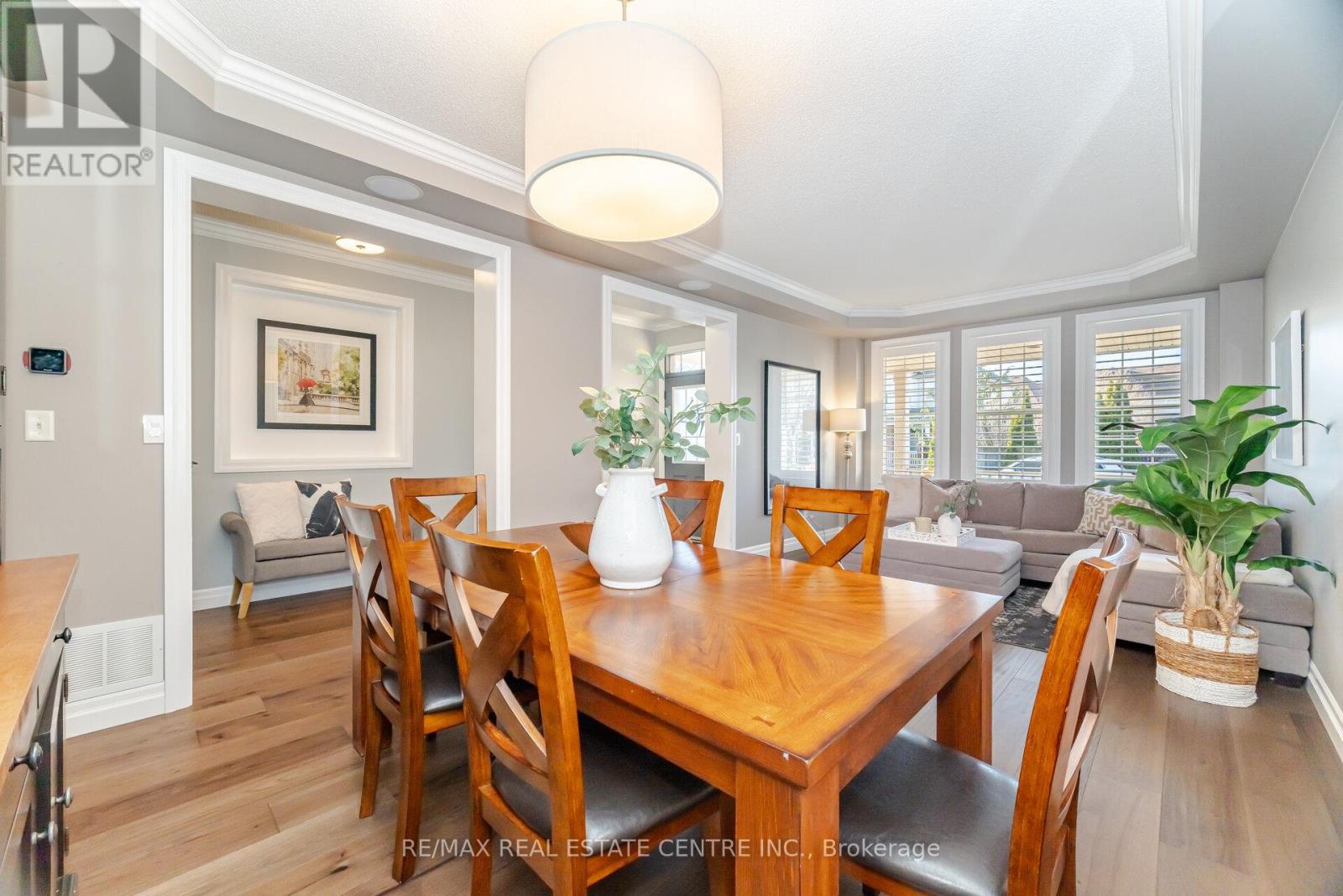 954 Coulter Way, Milton, Ontario  L9T 6X5 - Photo 9 - W12563504