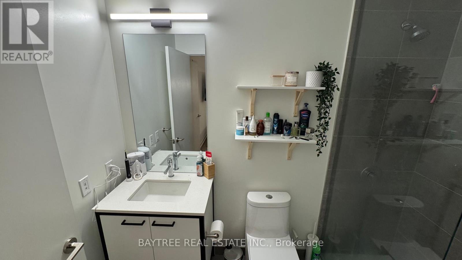 402 - 1808 St Clair Avenue W, Toronto, Ontario  M6N 0C1 - Photo 6 - W12563524