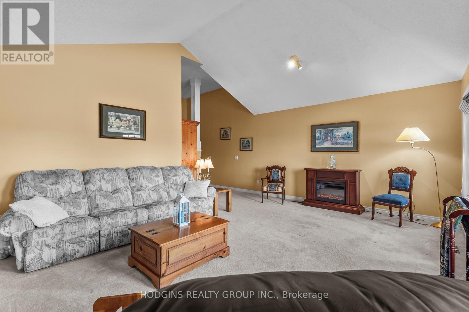 2286 Yorktown Circle, Mississauga, Ontario  L5M 5Y1 - Photo 19 - W12563528