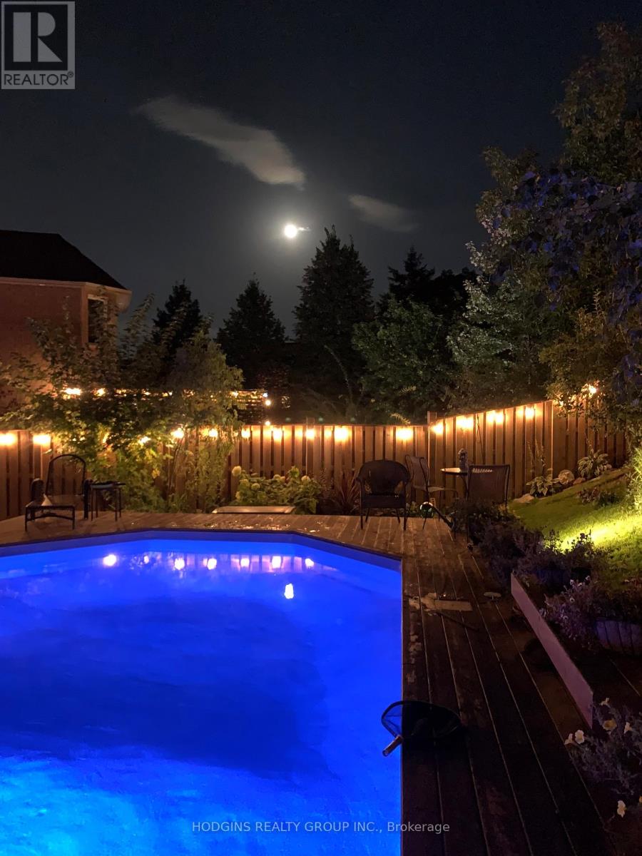 2286 Yorktown Circle, Mississauga, Ontario  L5M 5Y1 - Photo 26 - W12563528