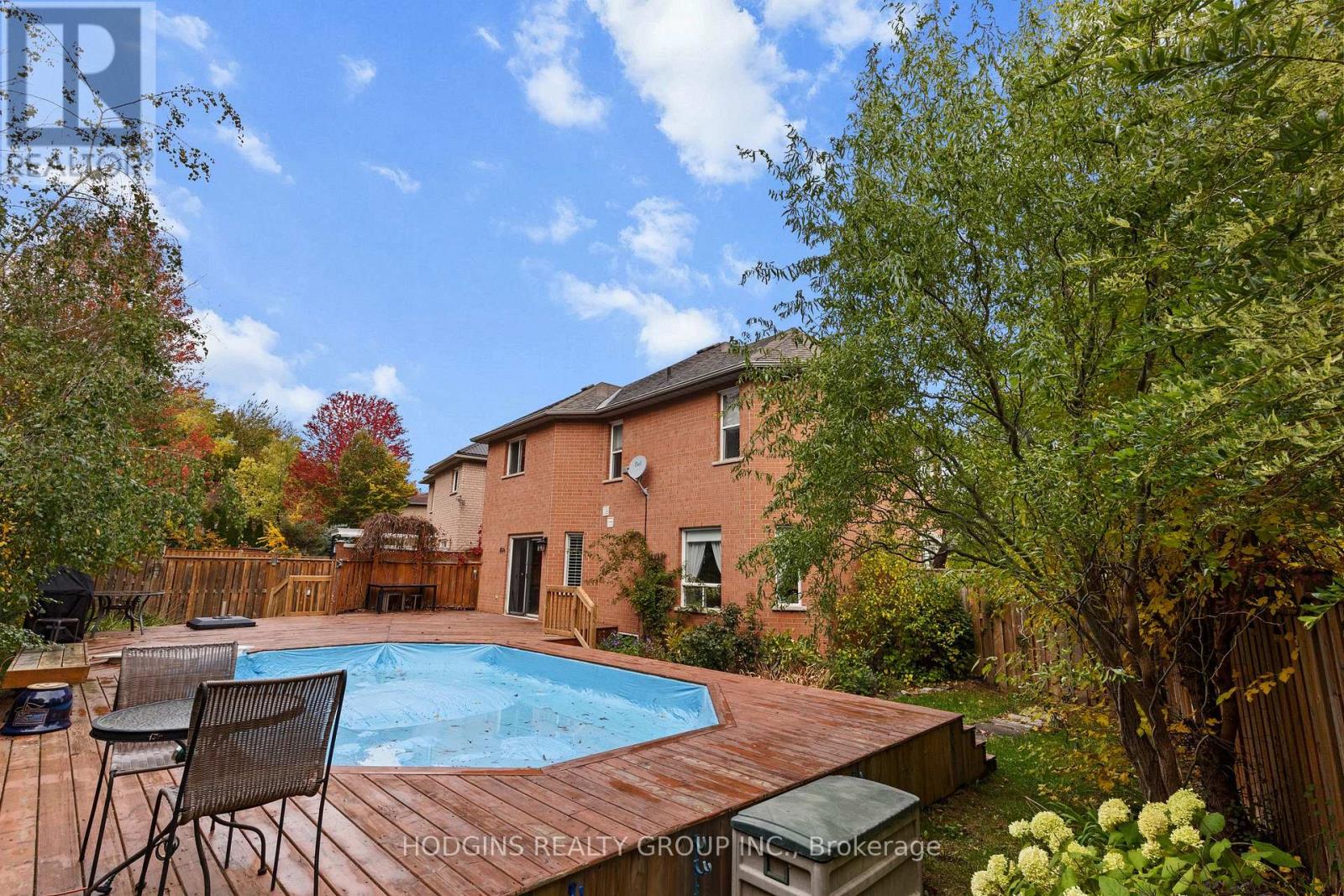 2286 Yorktown Circle, Mississauga, Ontario  L5M 5Y1 - Photo 5 - W12563528