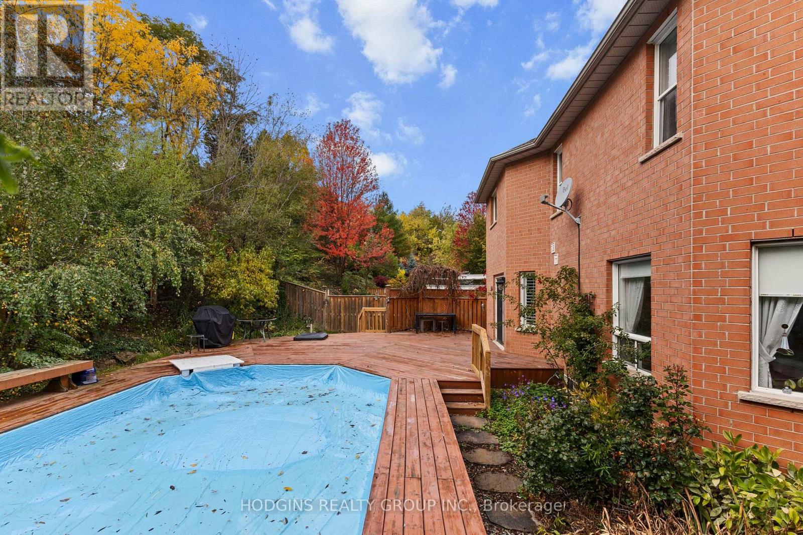 2286 Yorktown Circle, Mississauga, Ontario  L5M 5Y1 - Photo 6 - W12563528