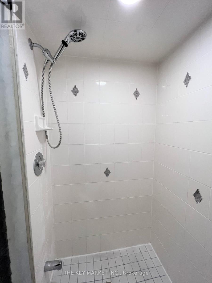 480 Dalmuir Mews, Mississauga, Ontario  L4Z 3W2 - Photo 31 - W12563554