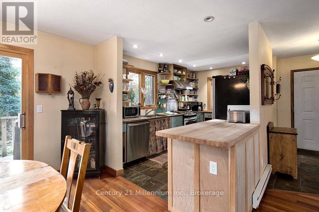 265797 25th Side Road, Meaford, Ontario  N4L 1W5 - Photo 14 - X12563658