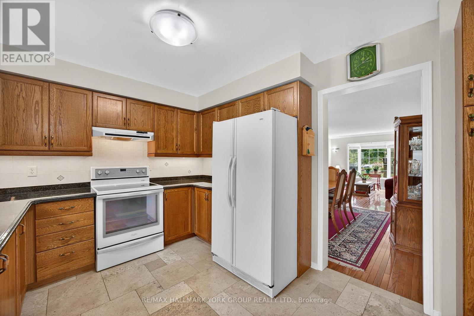 9 Reynolds Avenue, New Tecumseth, Ontario  L0G 1A0 - Photo 7 - N12429928