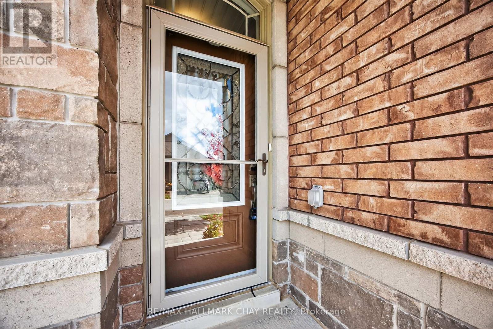 63 Summerhill Drive, New Tecumseth, Ontario  L9R 0S8 - Photo 35 - N12474200