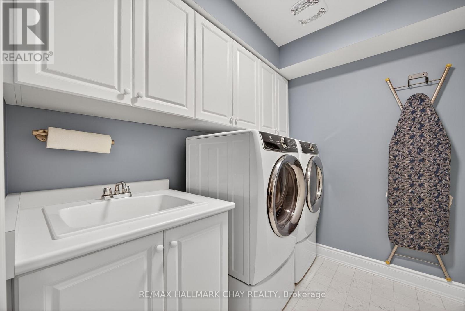 63 Summerhill Drive, New Tecumseth, Ontario  L9R 0S8 - Photo 28 - N12474200