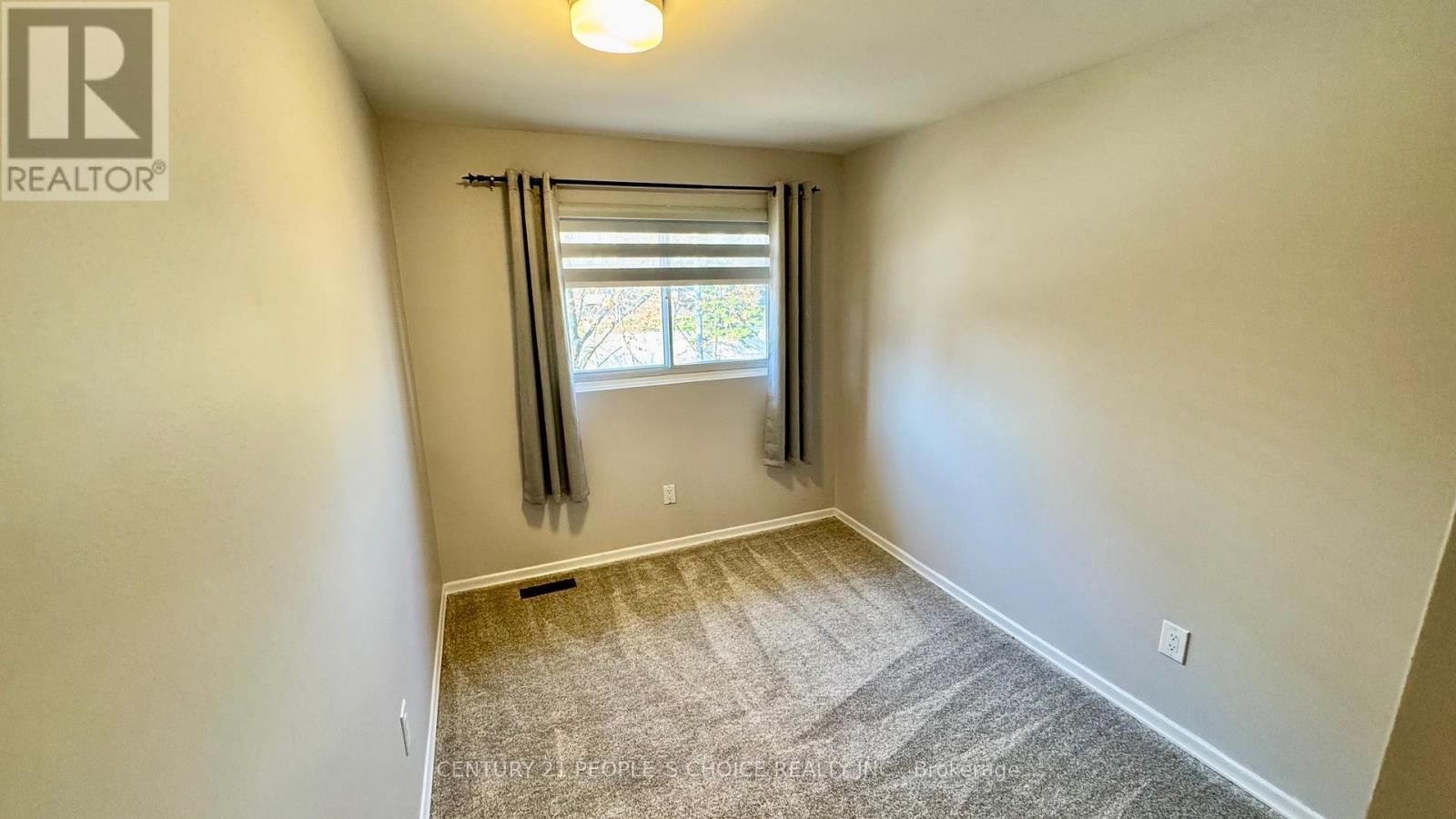 16 Franklin Court, Brampton, Ontario  L6T 3Z1 - Photo 12 - W12359851