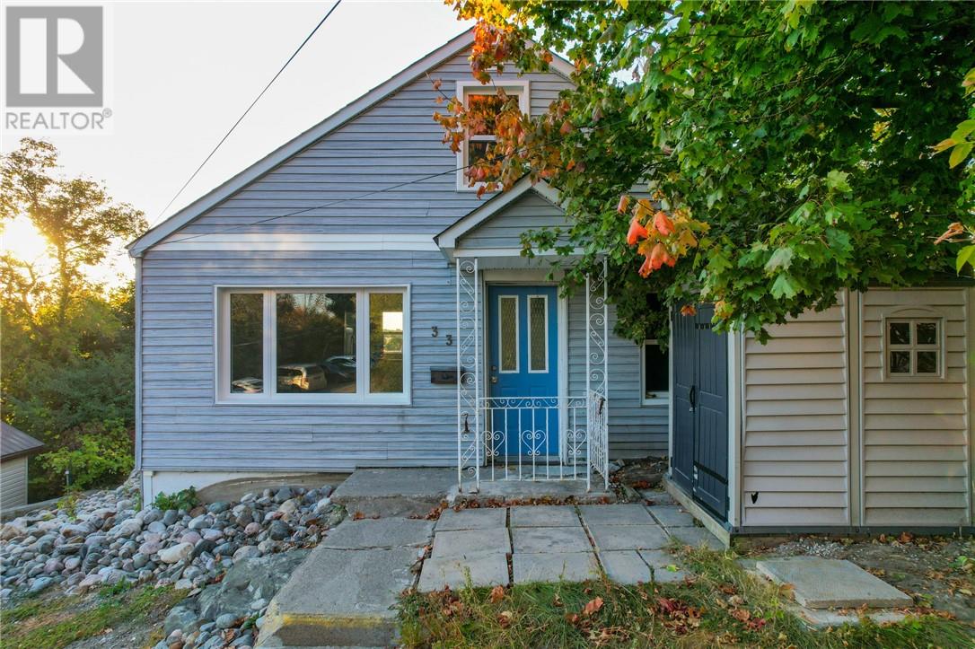 33 Pearl Street, Sudbury, Ontario  P3B 2N5 - Photo 3 - 2125719